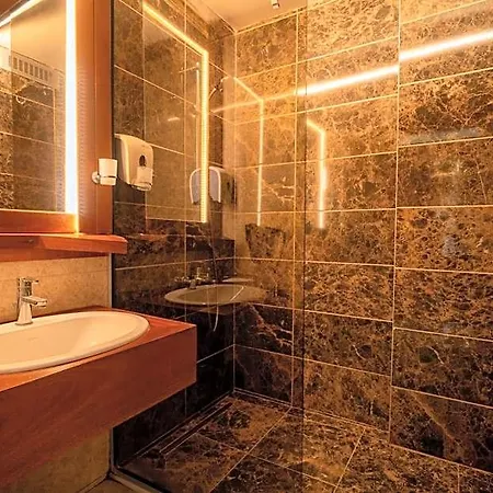 Grand Azmakhan Spa&welness Hotel *